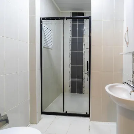 Galley Port Hotel