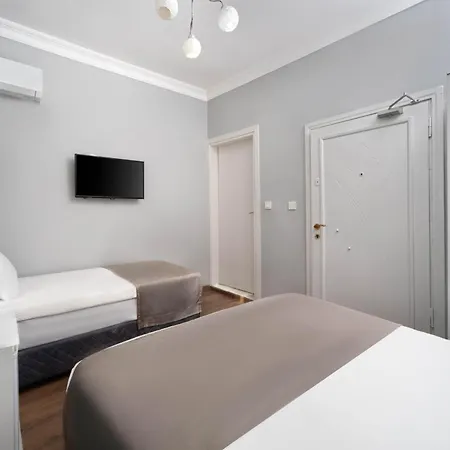 Hotel Galley Port
